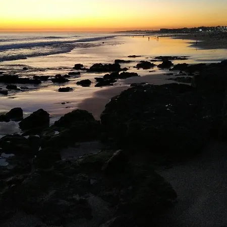 דירה Cozy With Patio Near קרקבלוס